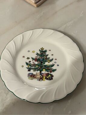 Nikko Happy Holidays Dinner Plate 10 3/4"